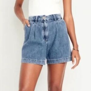 NWT Old Navy Extra High Rise Taylor Shorts Adjustable Waist Pockets Pleated S